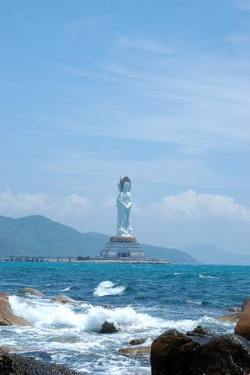 海南，绿色崛起的热带天堂新篇章